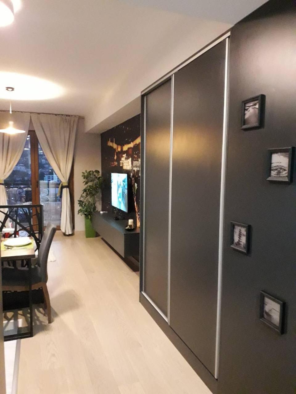 Gabriela & Marjan Luxury Self Check-In Flatiron Daire Üsküp Dış mekan fotoğraf